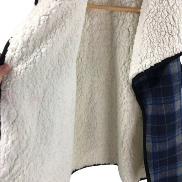 Nordstrom Buffalo Plaid Wool Blend Faux Fur Vest One Size Blue Gray Casual Cozy - Picture 7 of 8
